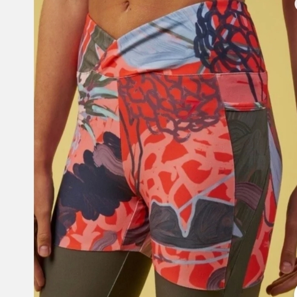 Gymshark Nikki Blakketter Limited Edition Olive Pineapple Leggings Small V Waist - Picture 2 of 12